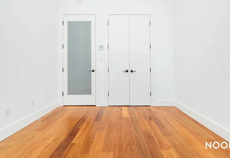 215 Freeman St #4B — Photo 5
