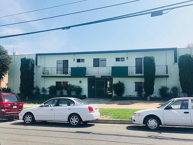 1st image of 2624 Marathon St #7