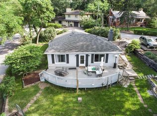 4 Skyline Dr, Portage, IN 46368