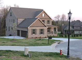 1325 Trafalgar Dr, High Point, NC 27262