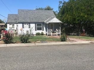 811 Taylor Ave, Sunnyside, WA