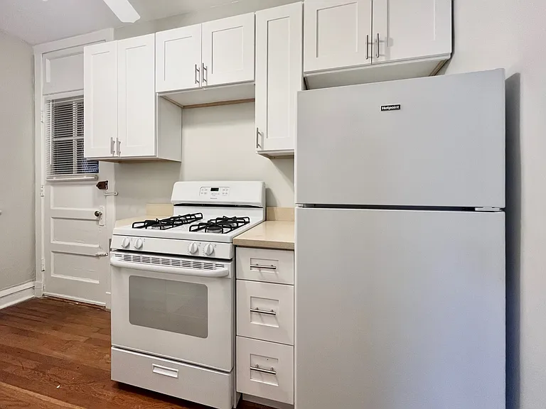 6651 N Newgard Ave #1S — Photo 5