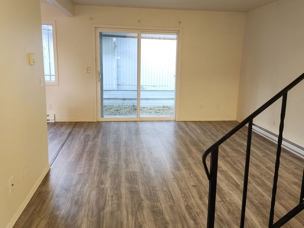 2-Bedroom 1.5 Bath Townhome, 1260 Nandina St #F, Sweet Home, OR 97386