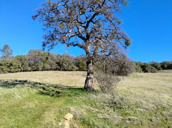 24075 Clayton Rd, Grass Valley, CA 95949