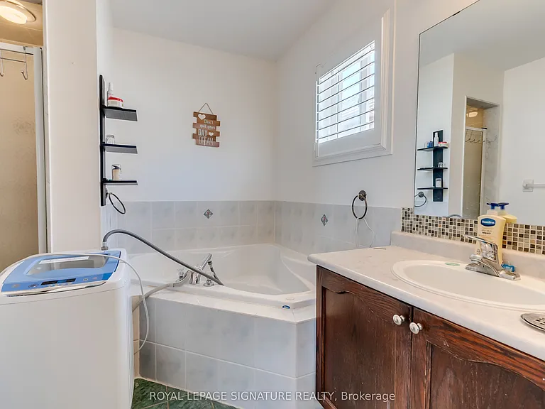 54 Wilmont Ct — Photo 17