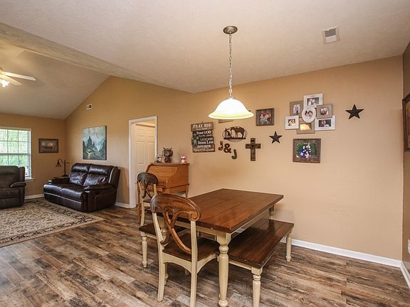 5th image of 1109 Auldridge Dr