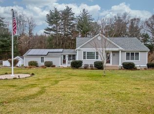 6 W Colonial Rd, Wilbraham, MA 01095