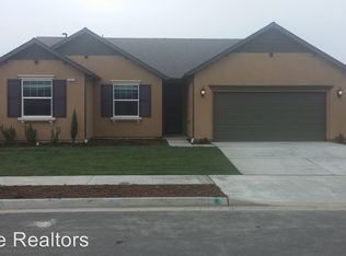 1071 Geneva Dr, Lemoore, CA 93245