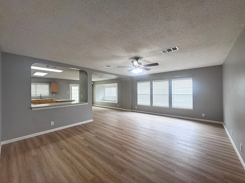 10431 Westfield Pl