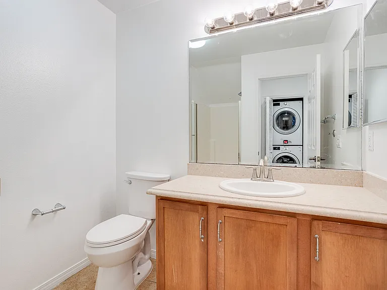 28566 Herrera St — Photo 21