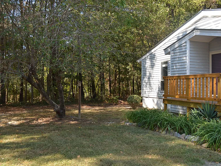 82 Mannsfield Crescent Way #B — Photo 6