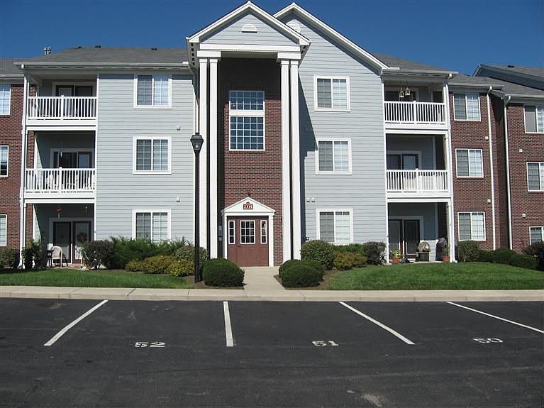 1st image of 2335 Pinnacle Ct APT 208