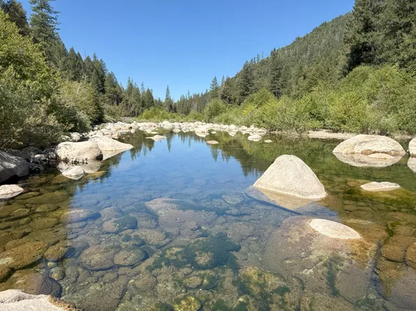 10543 Chuckleberry Dr, Nevada City, CA 95959