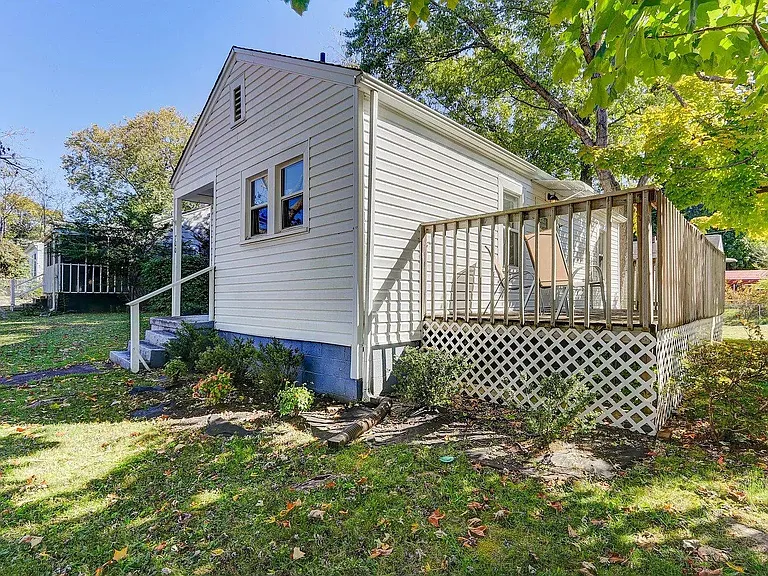 700 Oglewood Ave — Photo 2