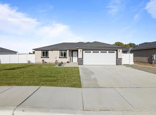 106 Luli St, Grandview, WA 98930