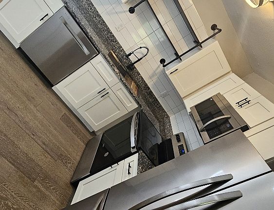 5th image of 307 2nd Ave #311