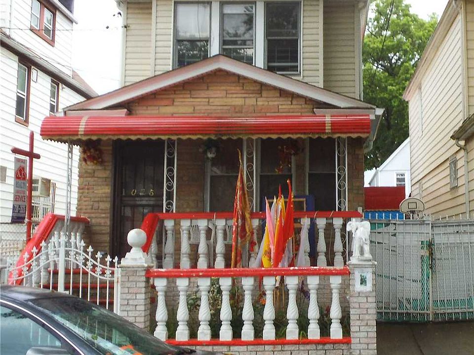 2nd image of 107-57 125th St