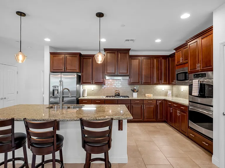 4084 David Loop — Photo 13