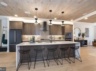 6 Clear Springs Ct, Doylestown, PA 18901