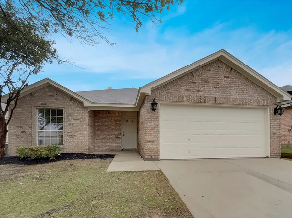 837 Rio Bravo Dr, Haslet, TX 76052