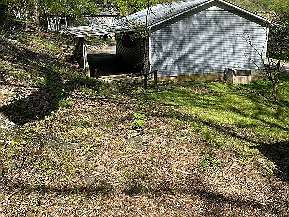 5th image of 312 W Gipson Ave