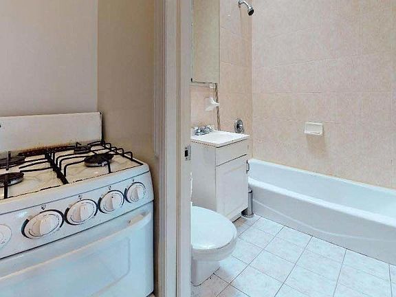 5th image of 317 W 104th St #3R1