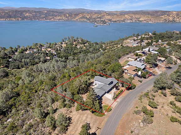 3rd image of 4699 Hawaina Way