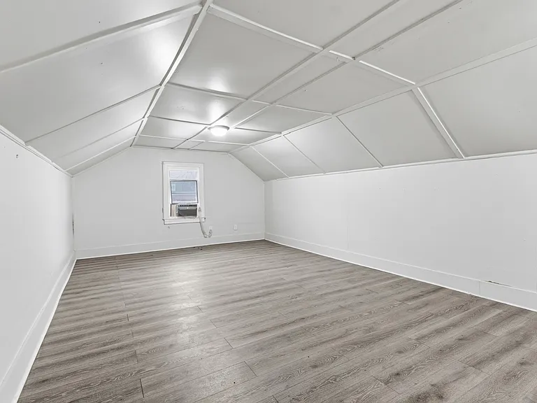 414 Patterson St — Photo 15