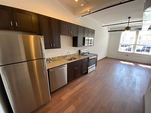 3rd image of 231 W College Ave #121B