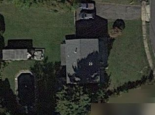 23 Whitewood Pl, Old Bridge, NJ 08857