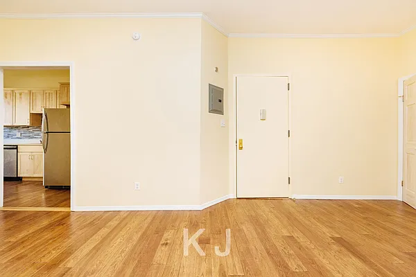 Rented by Nooklyn NYC LLC | media 19