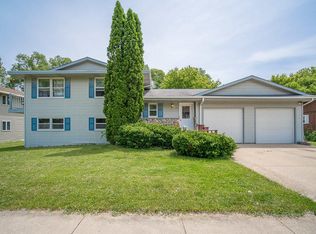 740 Timberline Trl, Hartford, WI 53027