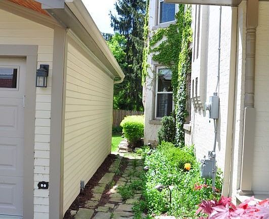 Private path to backyard