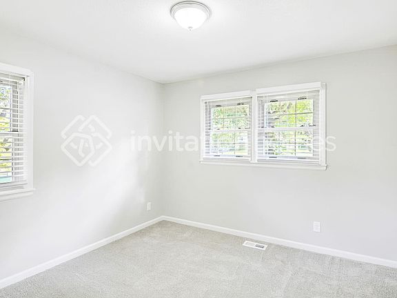 4th image of 209 Bywood Dr