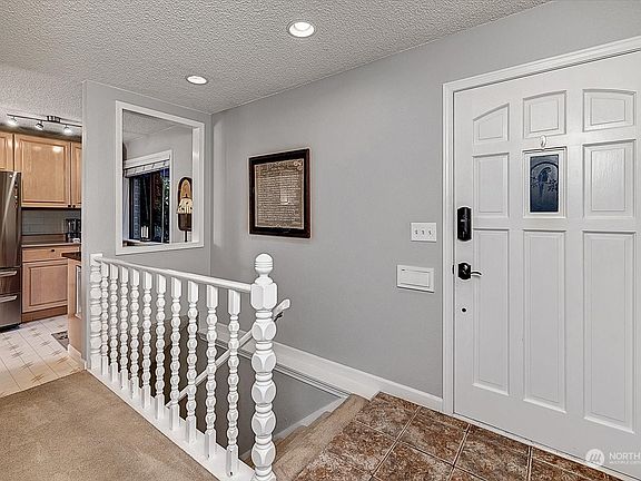 4th image of 10618 Glen Acres Drive S