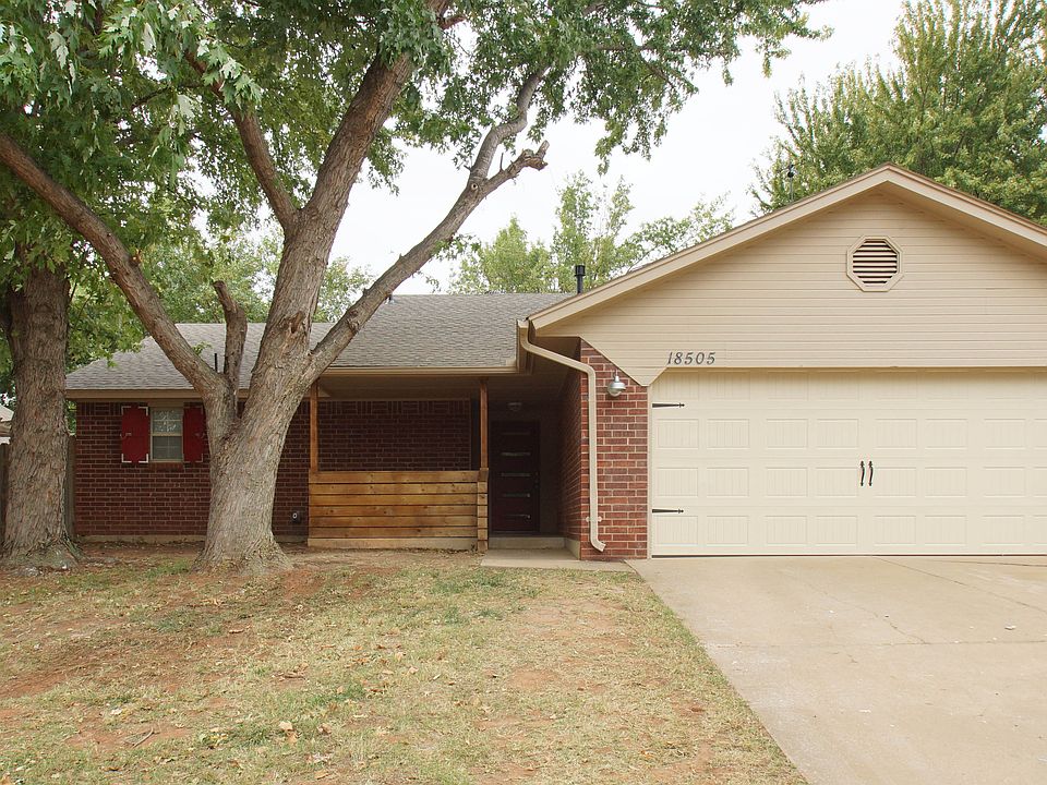 1st image of 18505 Bur Oak Dr