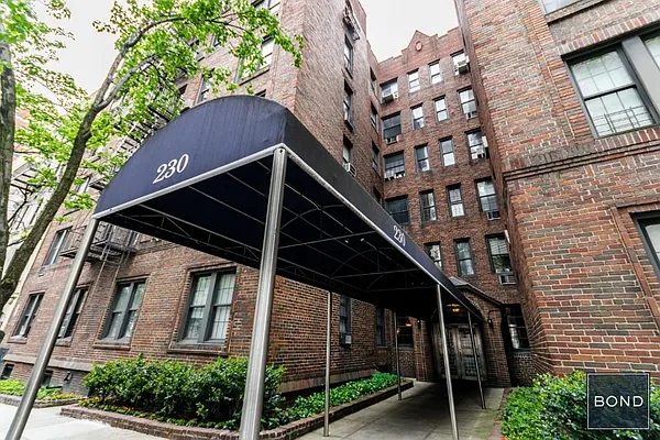 Sold by Bond New York | media 19