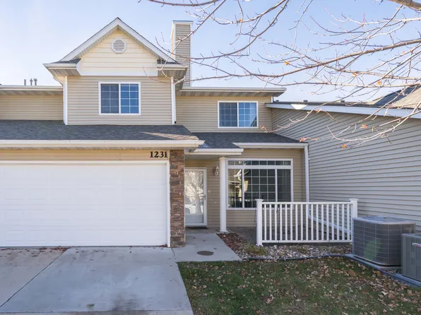 1231 SE Birch Ln, Ankeny, IA 50021