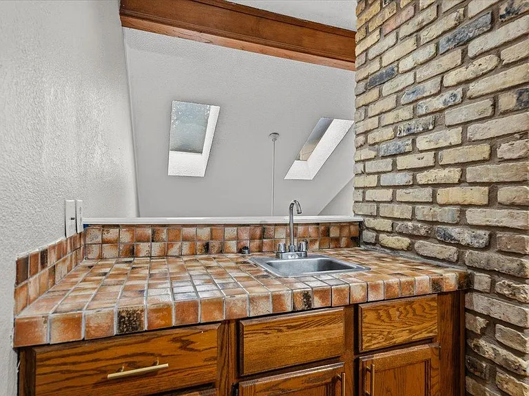 10819 Crown Colony Dr #27 — Photo 11