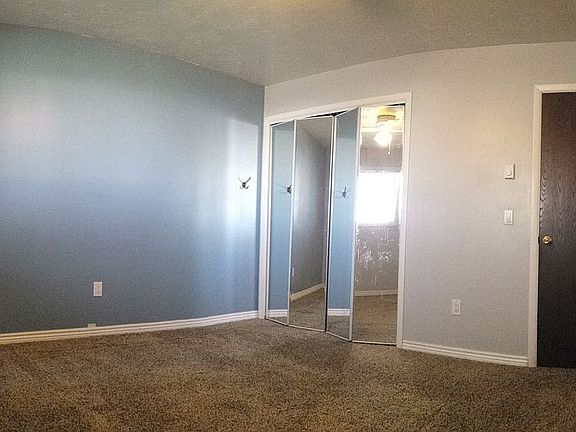 5th image of 4130 E Greenwillow Ln