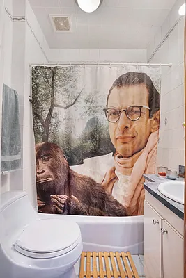 Rented by Bond New York | media 13