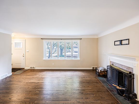 5th image of 1316 Lyons Ave
