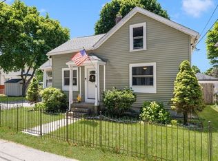 14 Sibley St, Attleboro, MA 02703
