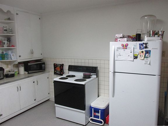 5th image of 202 Washington Ave