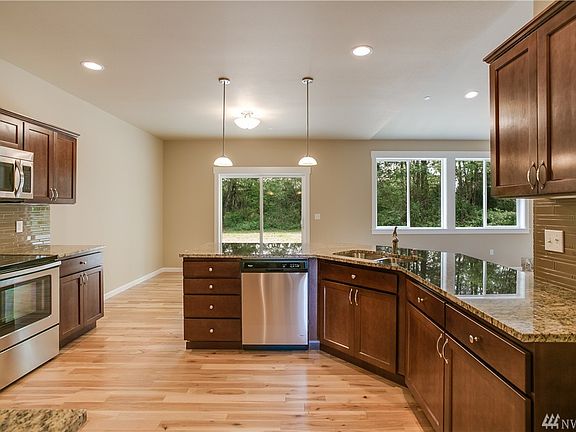 4th image of 18011 25th Ave NE Lot 2