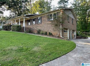 1114 Camelot Cir, Birmingham, AL 35226