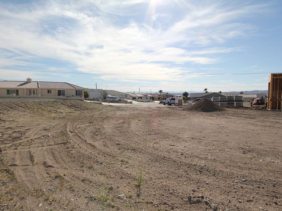 1st image of 1790 Lear Bay