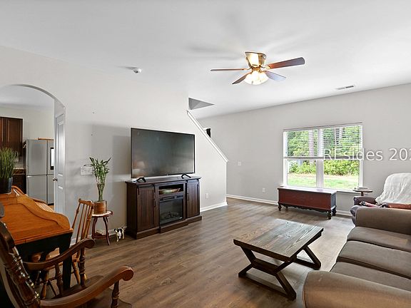 5th image of 237 Turkey Oak Dr