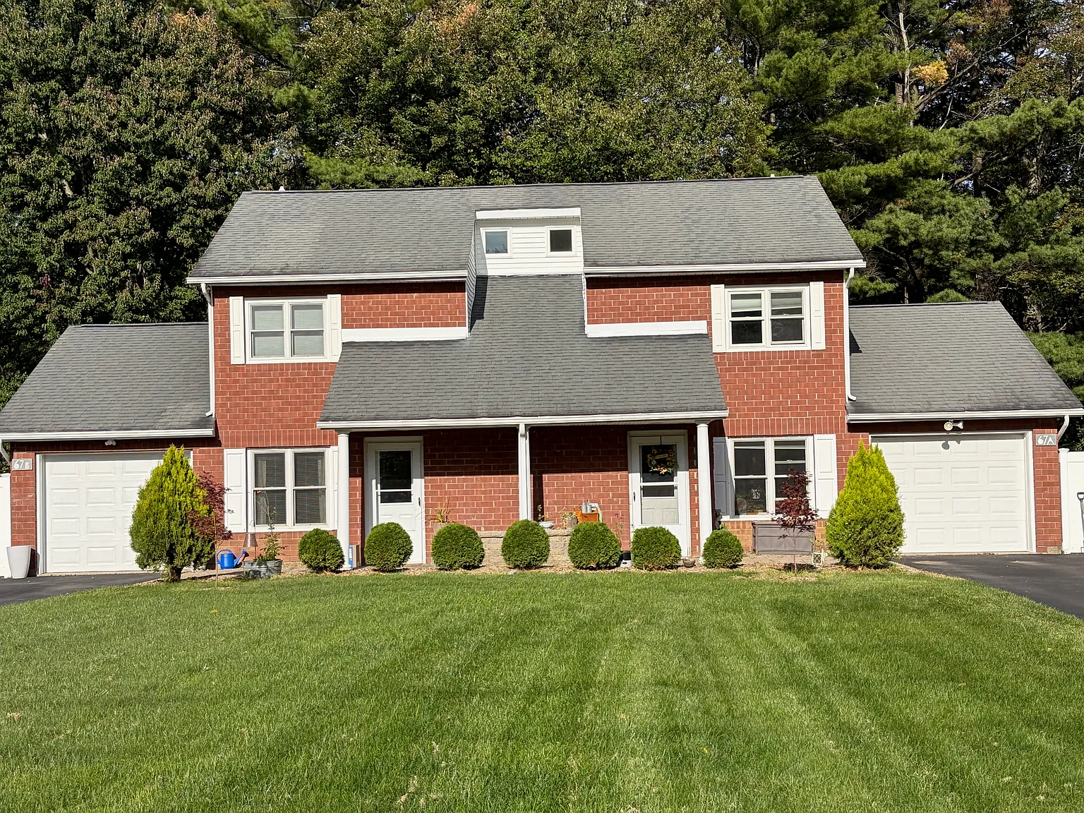 2 bed, 1.5 bath, $2,100 — Photo 2