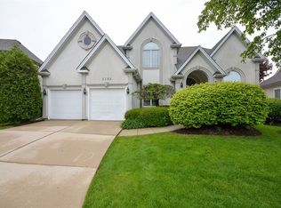 2598 Chasewood Ct, Aurora, IL 60502